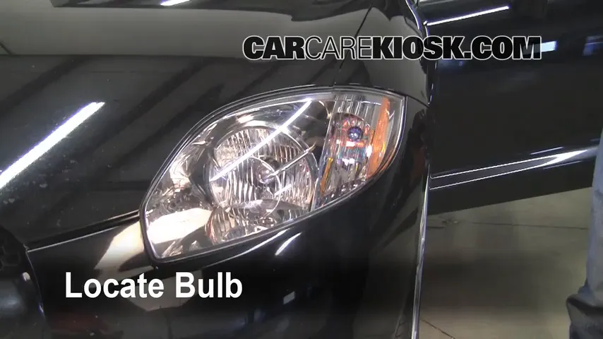 2006 Mitsubishi Eclipse GT 3.8L V6 Lights Turn Signal - Front (replace bulb)